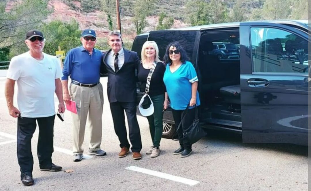 Tour group with Hamid's luxury transportation